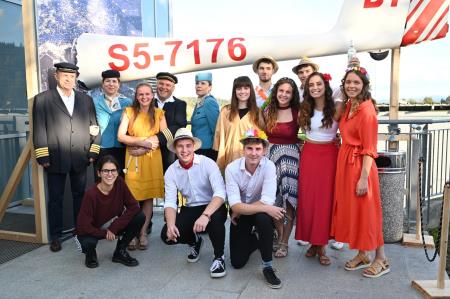 Posadka z igralci Teatra Šentjošt